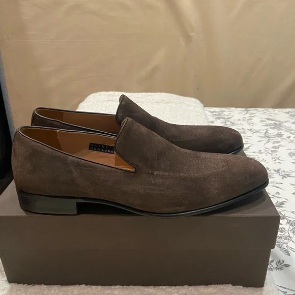 Brand new “Harris” pairs. Harris was an exclusive brand only for Barneys NewYork
